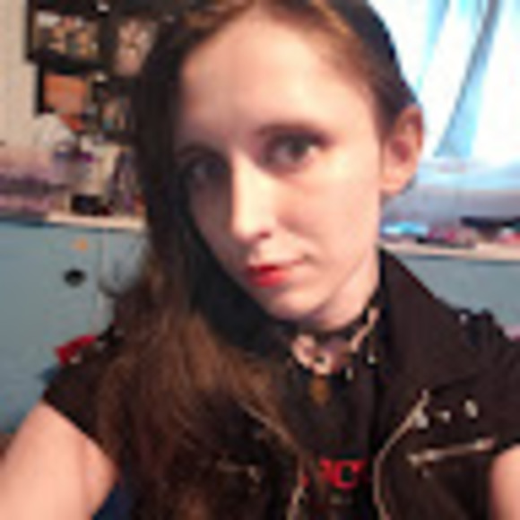 Meet your Posher, Kelsey - Picture 1 of 1